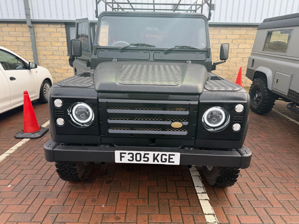 1988 Land Rover Defender 110 Image 4